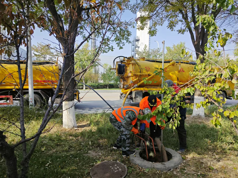 阳光嘉园厂区管道清洗